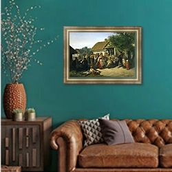 «Хоровод в Курской губернии. 1860» в интерьере гостиной с зеленой стеной над диваном