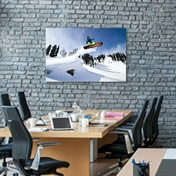 «Невероятный прыжок на сноуборде» в интерьере современного офиса с черной кирпичной стеной