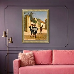 «Шалости школьника» в интерьере гостиной с розовым диваном