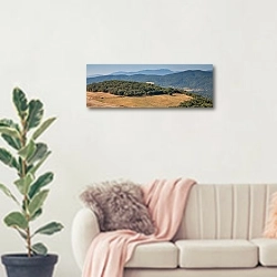 «Италия, Тоскана. Пейзаж рядом с Вольтеррой» в интерьере современной светлой гостиной над диваном