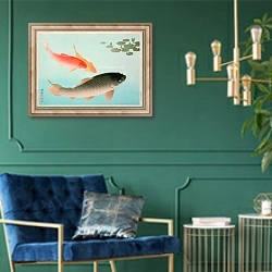 «Common And Golden Carp» в интерьере в классическом стиле с зеленой стеной