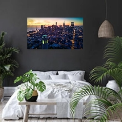 «Вид с воздуха на Сан-Франциско на рассвете» в интерьере современной спальни с черными стенами