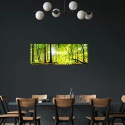 «Панорама с солнцем и летним лесом» в интерьере столовой с темными стенами