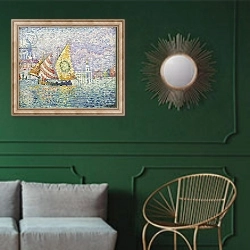 «Bragozzo, Venice, 1905» в интерьере классической гостиной с зеленой стеной над диваном