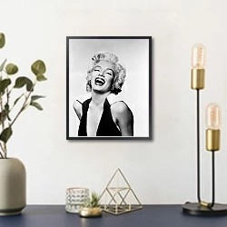 «Monroe, Marilyn 7» в интерьере в стиле ретро над столом