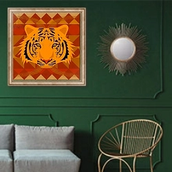 «Aztec Tiger» в интерьере классической гостиной с зеленой стеной над диваном
