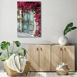 «Греция, Кипр» в интерьере современной комнаты над комодом