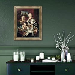«Портрет графа Григория Григорьевича Кушелева с детьми. 1801» в интерьере прихожей в зеленых тонах над комодом