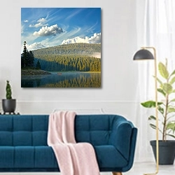 «Национальный парк Дурмитор. Черногория» в интерьере современной гостиной над синим диваном