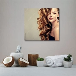 «Девушка с длинными волнистыми волосами» в интерьере салона красоты