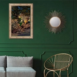 «The Oaks» в интерьере классической гостиной с зеленой стеной над диваном