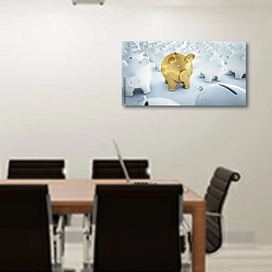 «Золотая свинья-копилка» в интерьере конференц-зала над столом