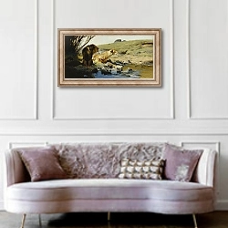 «A Lion and Lioness at a Stream,» в интерьере гостиной в классическом стиле над диваном