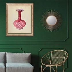 «Ornamental Ruby Vase» в интерьере классической гостиной с зеленой стеной над диваном
