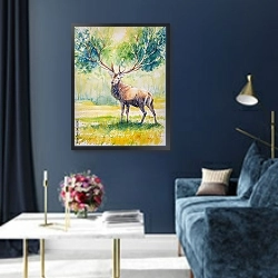«Красный олень с большими рогами на которых растут листья» в интерьере в классическом стиле в синих тонах