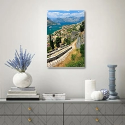 «Черногория. Котор 3» в интерьере современной гостиной с голубыми деталями