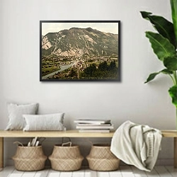 «Швейцария. Город Интерлакен, панорамный вид» в интерьере комнаты в стиле ретро с плетеными корзинами
