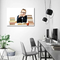 «Маленький мальчик с книжками» в интерьере современного офиса в минималистичном стиле