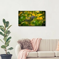 «Птица на ветке с сережками» в интерьере современной светлой гостиной над диваном