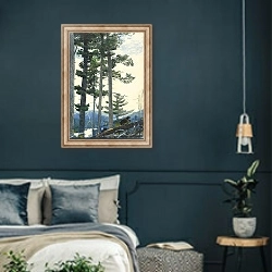 «Старые поселенцы» в интерьере классической спальни с темными стенами