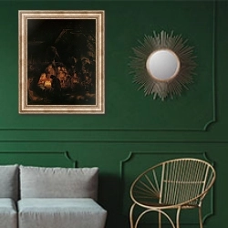 «Поклонение пастухов 7» в интерьере классической гостиной с зеленой стеной над диваном