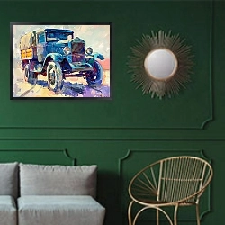 «Old-fashioned truck» в интерьере классической гостиной с зеленой стеной над диваном