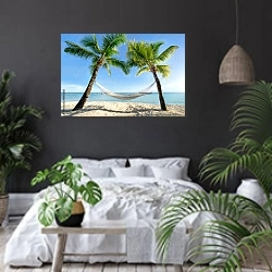 «Отдых на Карибском пляже с гамаком» в интерьере современной спальни с черными стенами