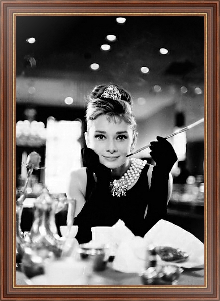 Постер История в черно-белых фото, Одри Хепберн с типом исполнения На холсте в раме в багетной раме 35-M719P-83