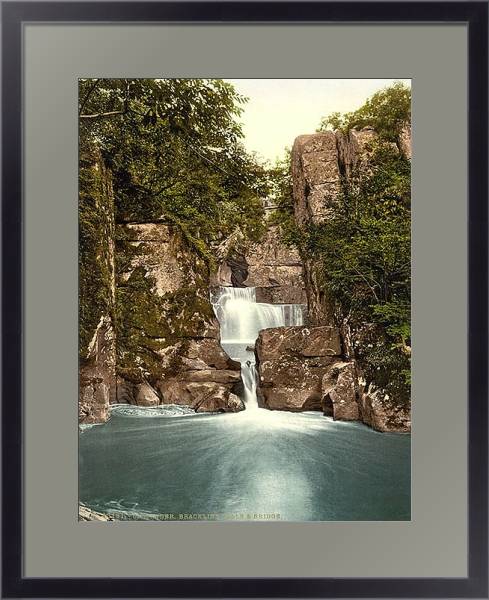 Постер Шотландия. Калландер, водопад Bracklinn с типом исполнения Под стеклом в багетной раме 221-01