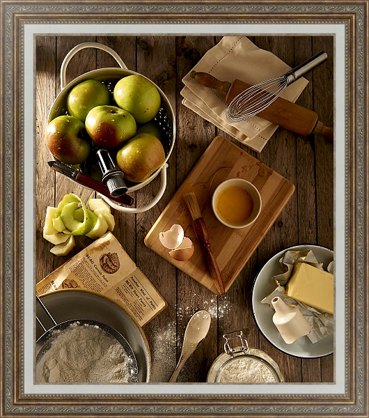 Постер Печем яблочный пирог с типом исполнения На холсте в раме в багетной раме 595.M52.330