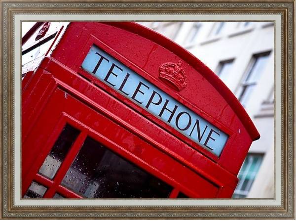 Постер Красная телефонная будка под дождем с типом исполнения На холсте в раме в багетной раме 595.M52.330