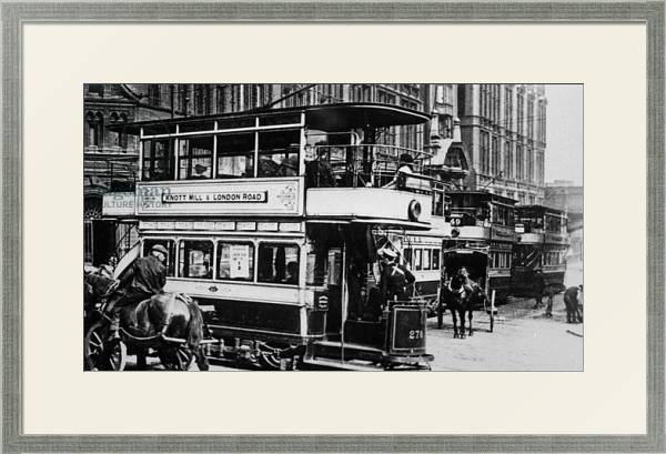 Постер Trams in Manchester, c.1900 с типом исполнения Под стеклом в багетной раме 1727.2510
