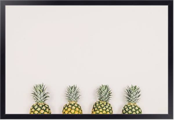 Постер Четыре ананаса на розовом фоне с типом исполнения На холсте в раме в багетной раме 221-01