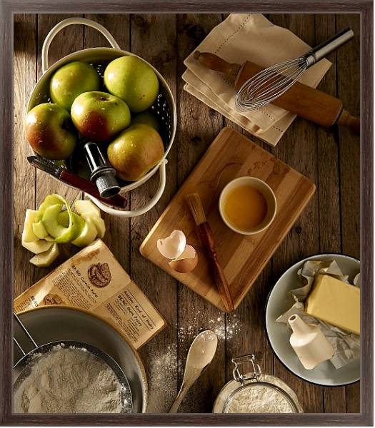 Постер Печем яблочный пирог с типом исполнения На холсте в раме в багетной раме 221-02