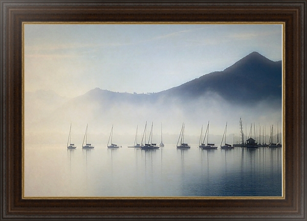 Постер Лодки на туманном озере с типом исполнения На холсте в раме в багетной раме 1.023.151
