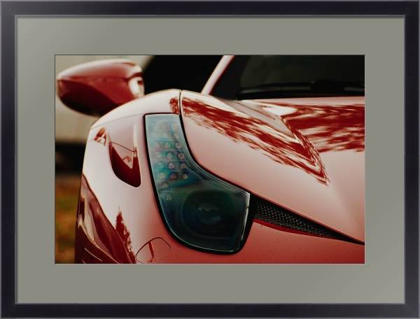 Постер Фара красного спортивного автомобиля с типом исполнения Под стеклом в багетной раме 221-01