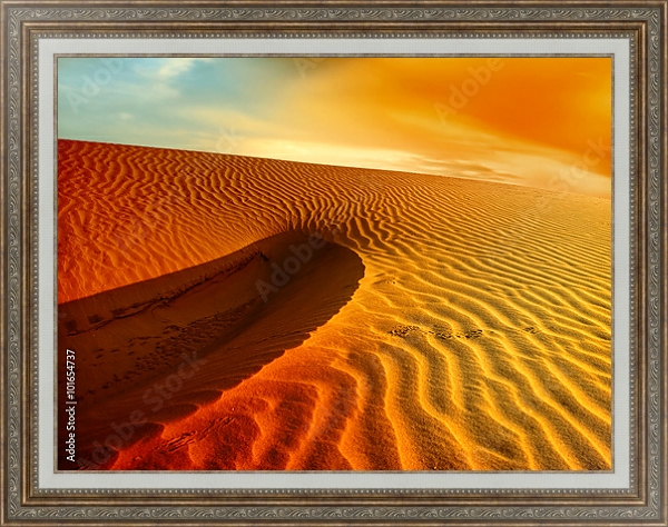 Постер Закат над пустыней Сахара с типом исполнения На холсте в раме в багетной раме 595.M52.330