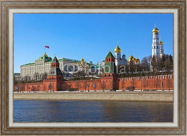 Постер Россия, Москва. Вид на Кремль №3 с типом исполнения На холсте в раме в багетной раме 595.M52.330