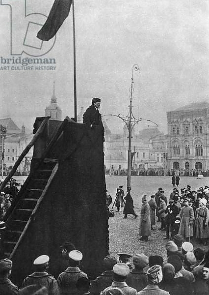 Постер Lenin, Red Square, Moscow, 1918 с типом исполнения На холсте без рамы