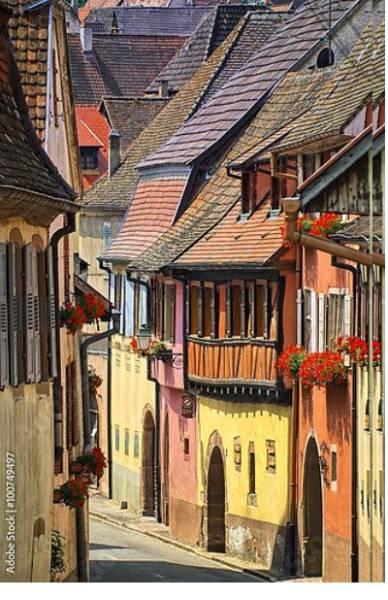Постер Франция, Эльзас. Узкая улица в Кольмаре с типом исполнения На холсте без рамы