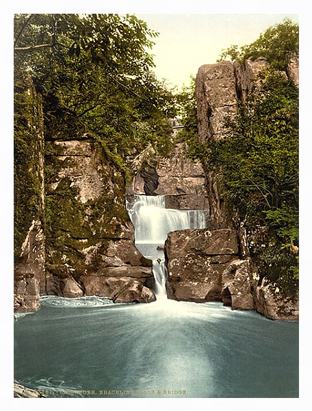 Постер Шотландия. Калландер, водопад Bracklinn с типом исполнения На холсте в раме в багетной раме 221-03