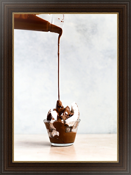 Постер Кокос с шоколадом с типом исполнения На холсте в раме в багетной раме 1.023.151
