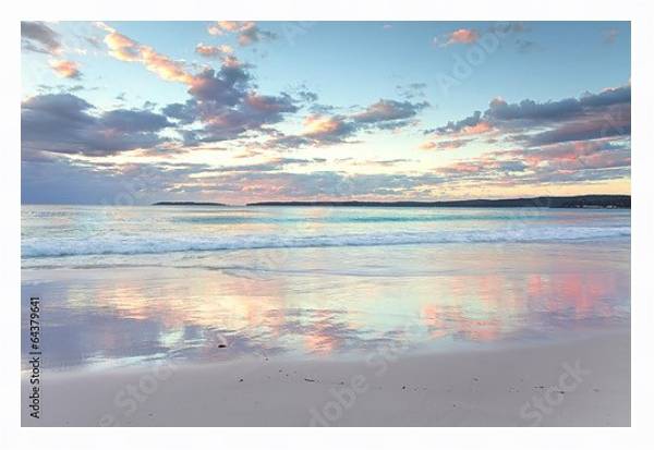 Постер Рассвет в пастельных тонах на берегу моря, Южный Уэльс, Австралия с типом исполнения На холсте в раме в багетной раме 221-03