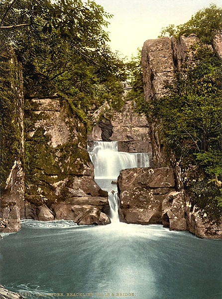 Постер Шотландия. Калландер, водопад Bracklinn с типом исполнения На холсте без рамы