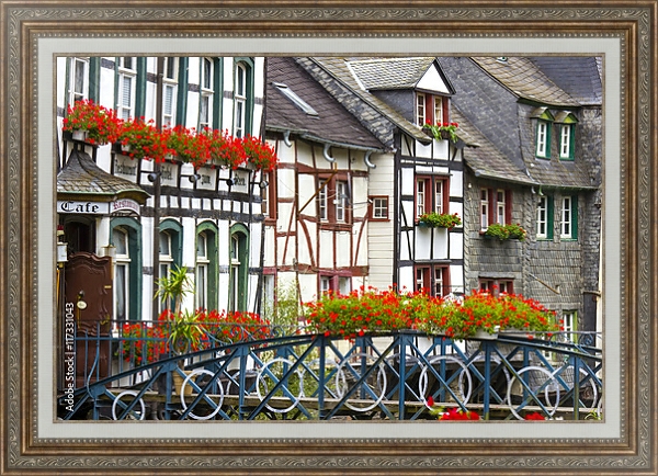 Постер Германия, Моншау. Национальные дома и мост с типом исполнения На холсте в раме в багетной раме 595.M52.330