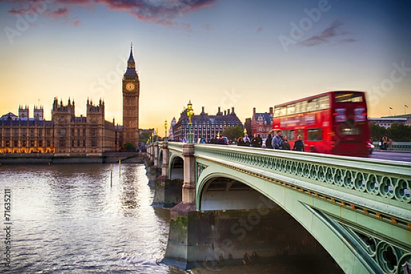 Постер Великобритания, Лондон. Классический вид на Вестминстерский мост с типом исполнения На холсте без рамы