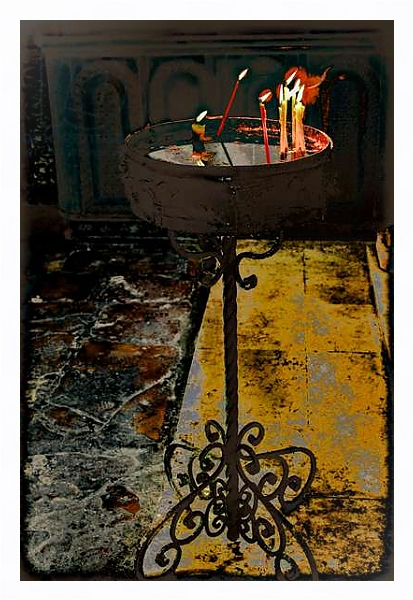 Постер Devotional Candles; from the series Church of the Holy Sepulchre, 2016 с типом исполнения На холсте в раме в багетной раме 221-03