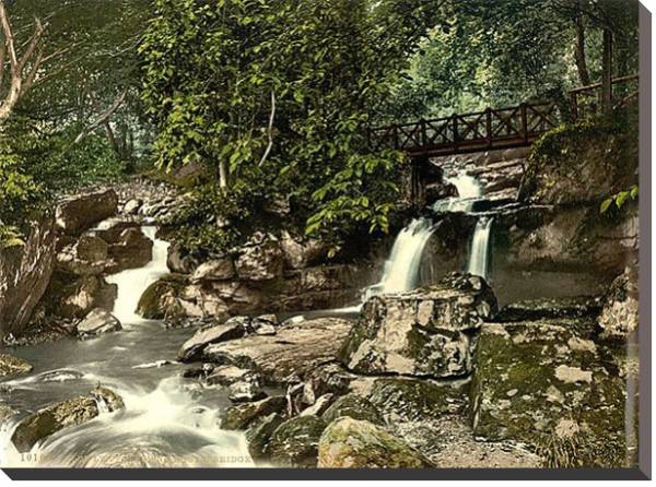 Постер Великобритания. Водопад и сельский мост с типом исполнения На холсте без рамы