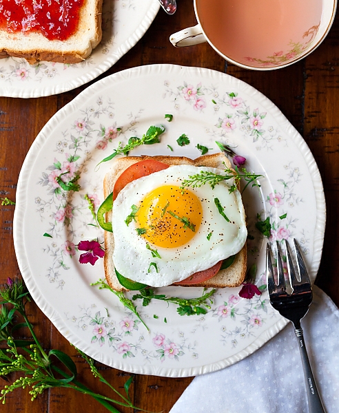 Постер Бутерброд с яйцом с типом исполнения На холсте без рамы