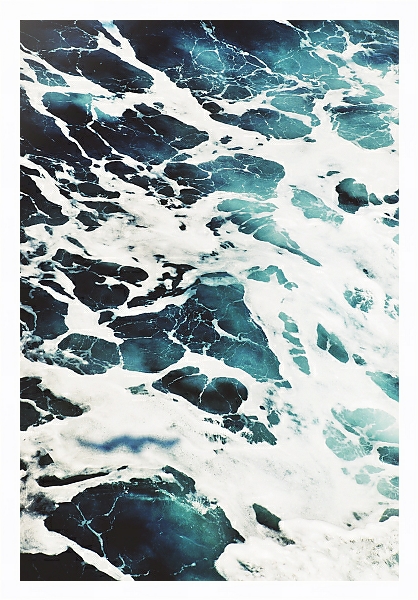 Постер Морские пенистые волны с типом исполнения На холсте в раме в багетной раме 221-03